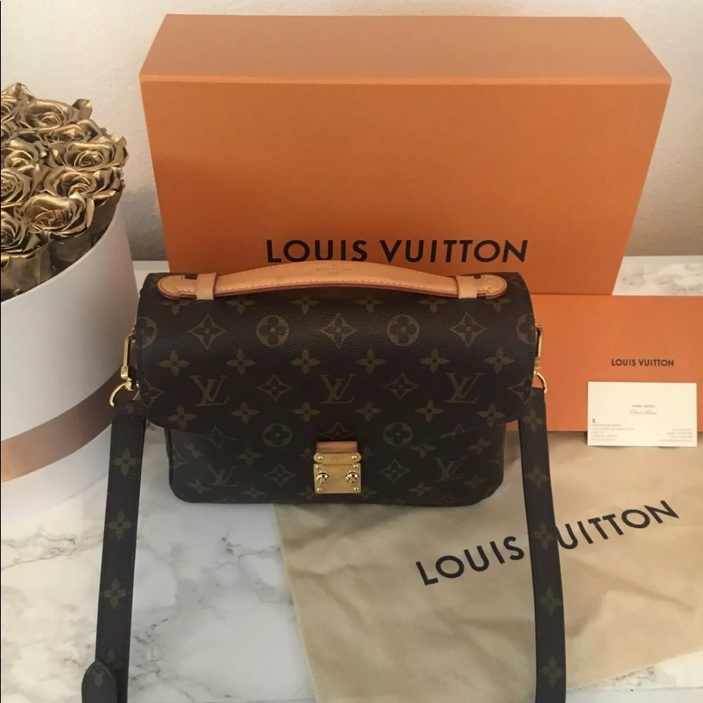 Louis Vuitton Pochette Metis